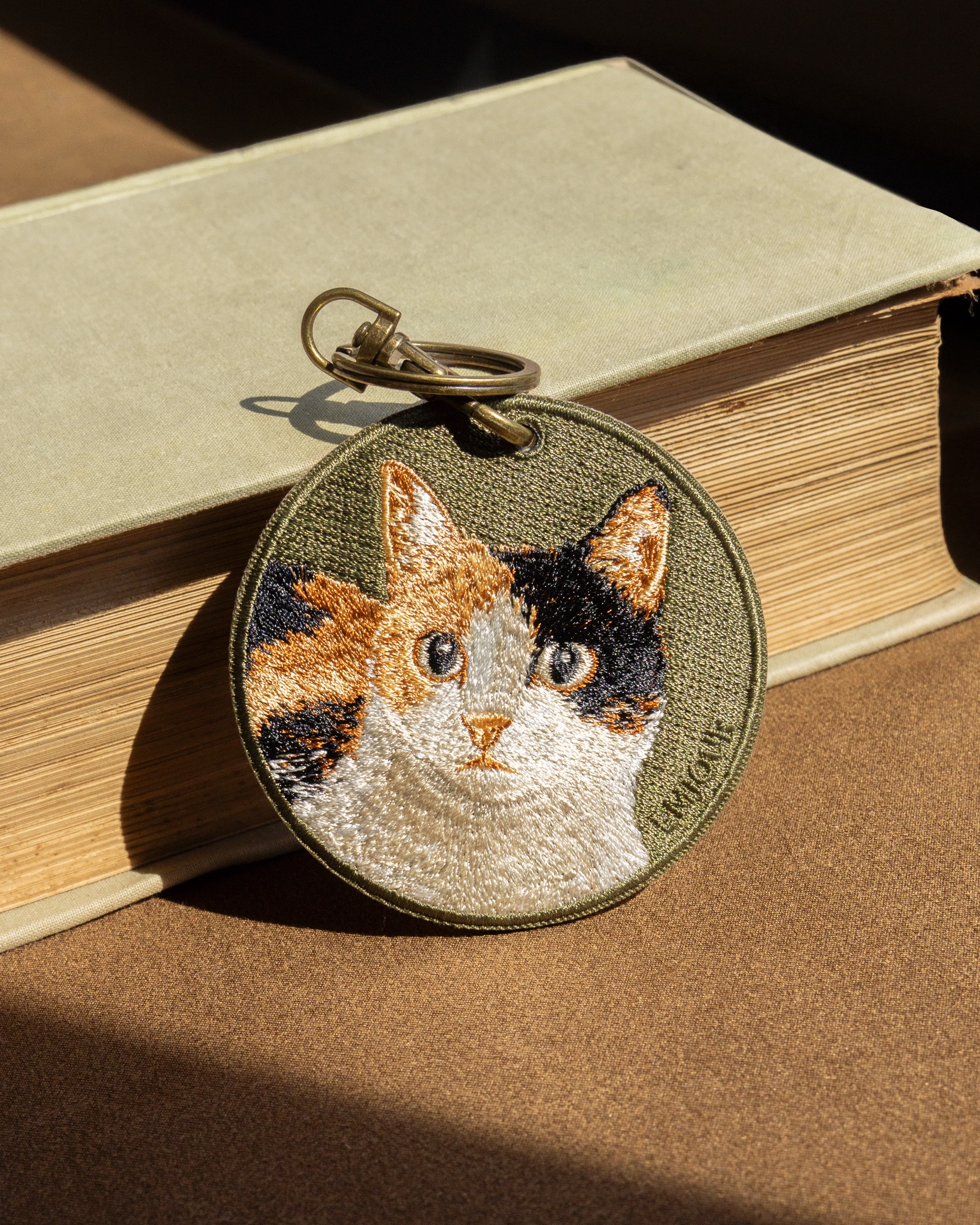 EMJOUR accessory lifestyle photograph
